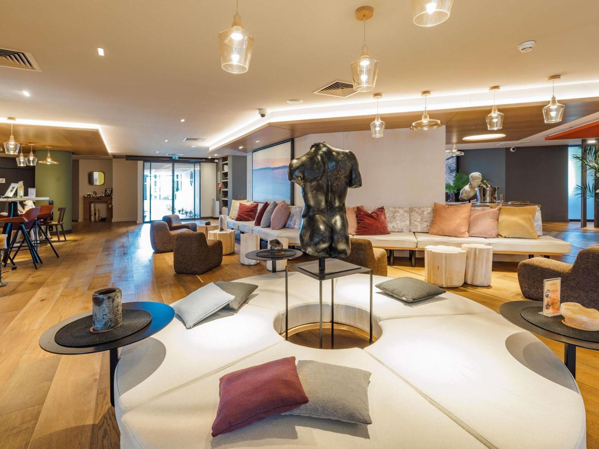 Mercure Valence Βαλένς Εξωτερικό φωτογραφία